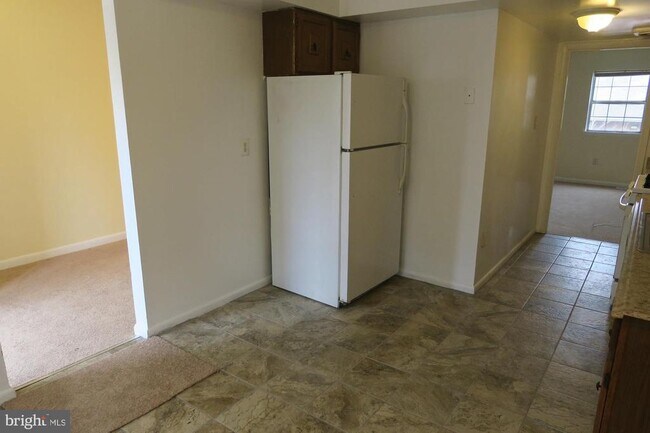 Building Photo - 3514 Cranmer Mews