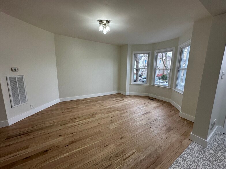 Building Photo - 59 Arnold Ter