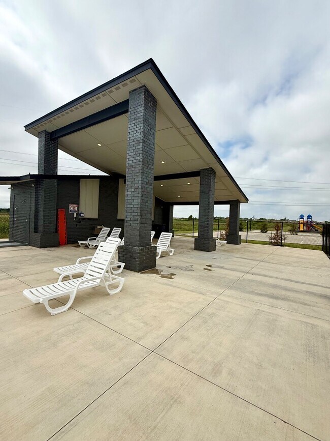 Building Photo - 3733 Palmetto Blf Dr