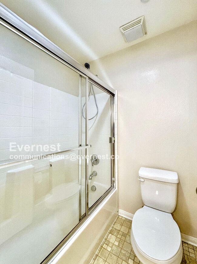Building Photo - 10435 Whitcomb Way