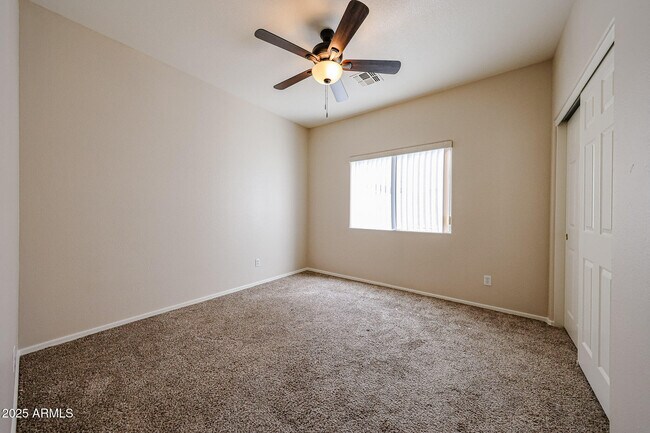 Building Photo - 8442 W Mary Ann Dr