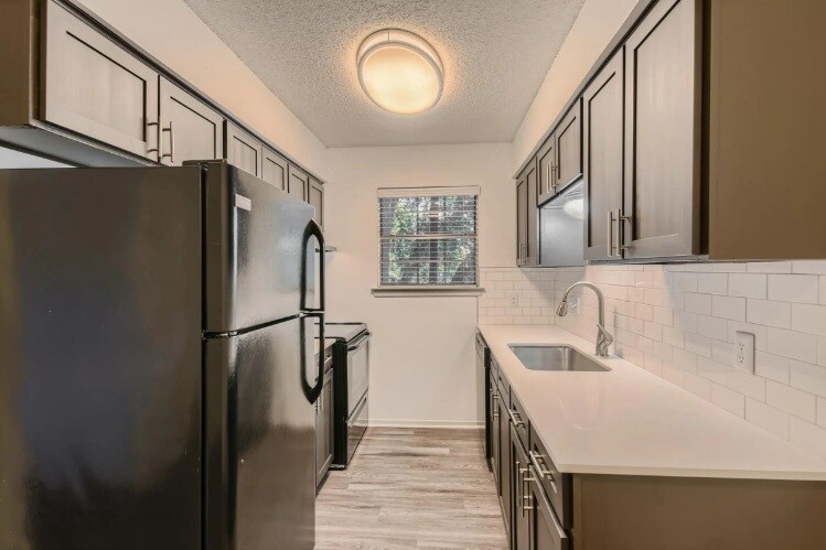 Building Photo - 8605 Shoal Creek Blvd