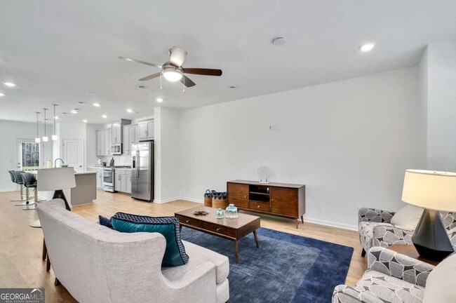 Building Photo - 4060 Pierson Trce