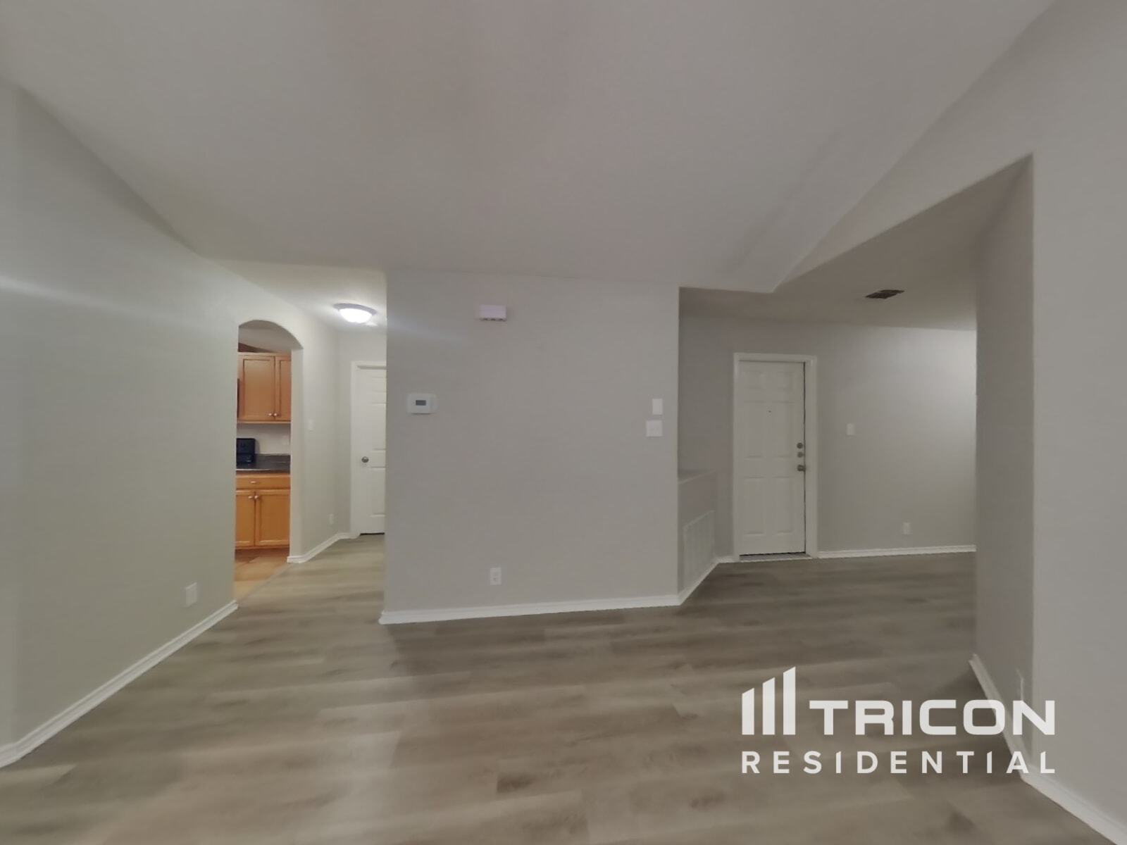 Building Photo - 10215 Chuck Wagon Ct