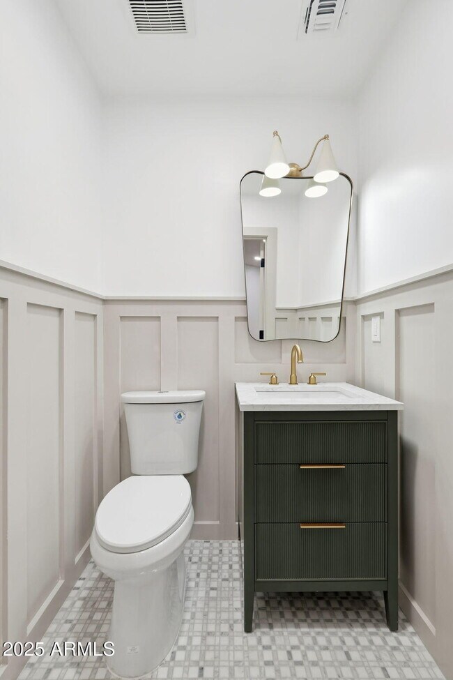 Building Photo - 2315 N 42nd St