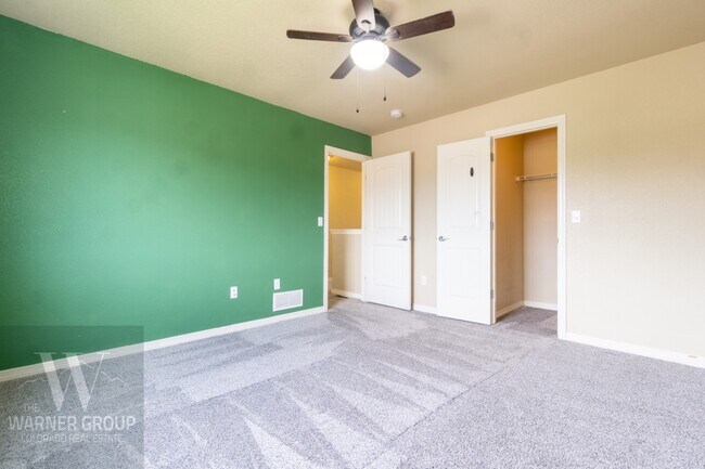 Building Photo - 10652 Abrams Dr