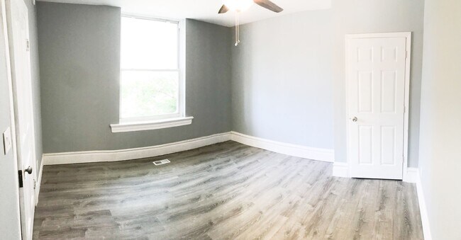 Building Photo - Newly Remodeled 2 Bed/1 Bath