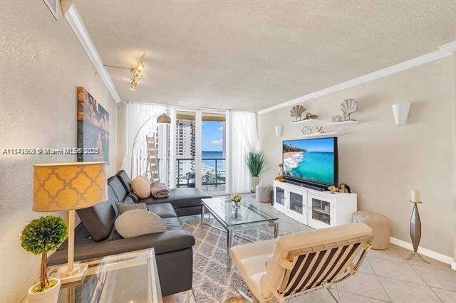 Building Photo - 2501 S Ocean Dr