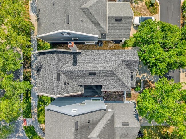 Building Photo - 2165 Ridgewood St