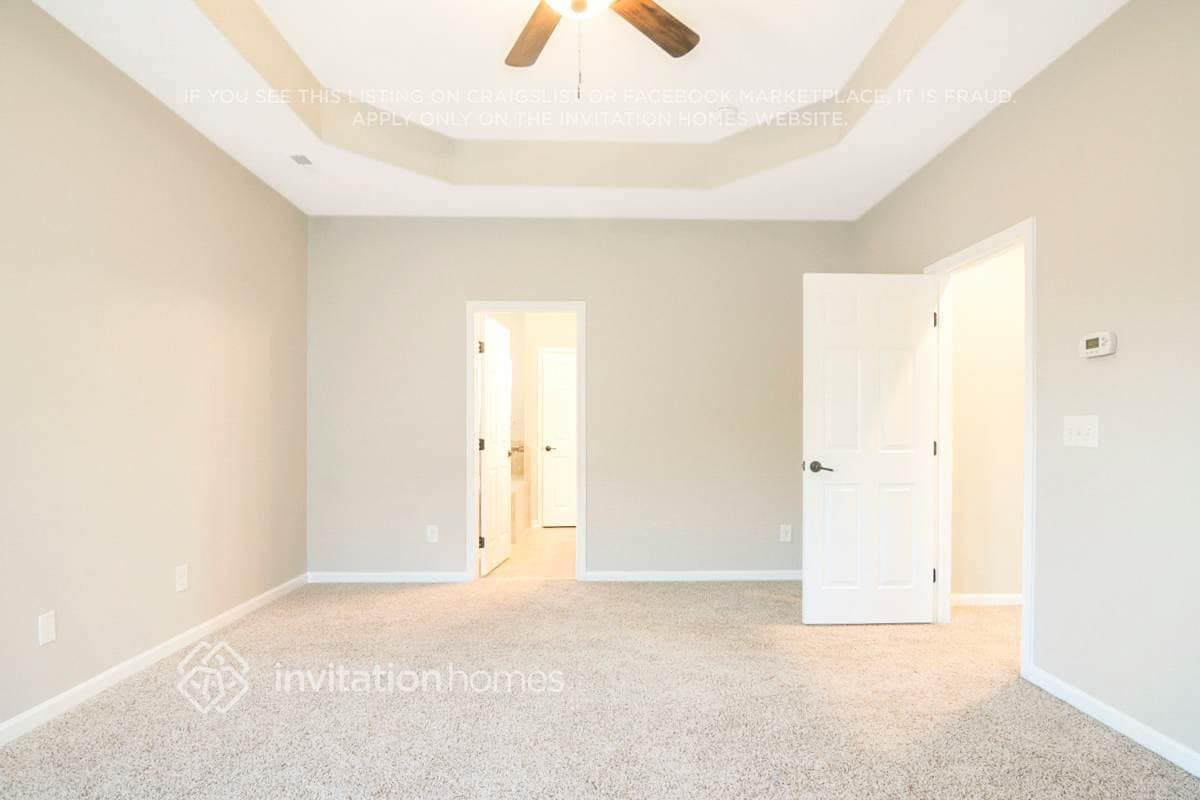 Building Photo - 1012 Crinoline Ln