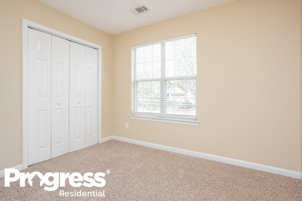 Building Photo - 2628 English Oaks Ln NW