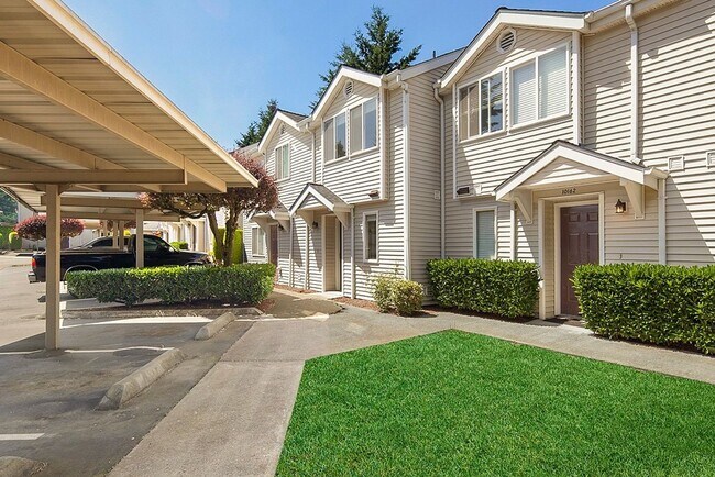 Building Photo - 2Bd/2.5Ba Kirkland Condo