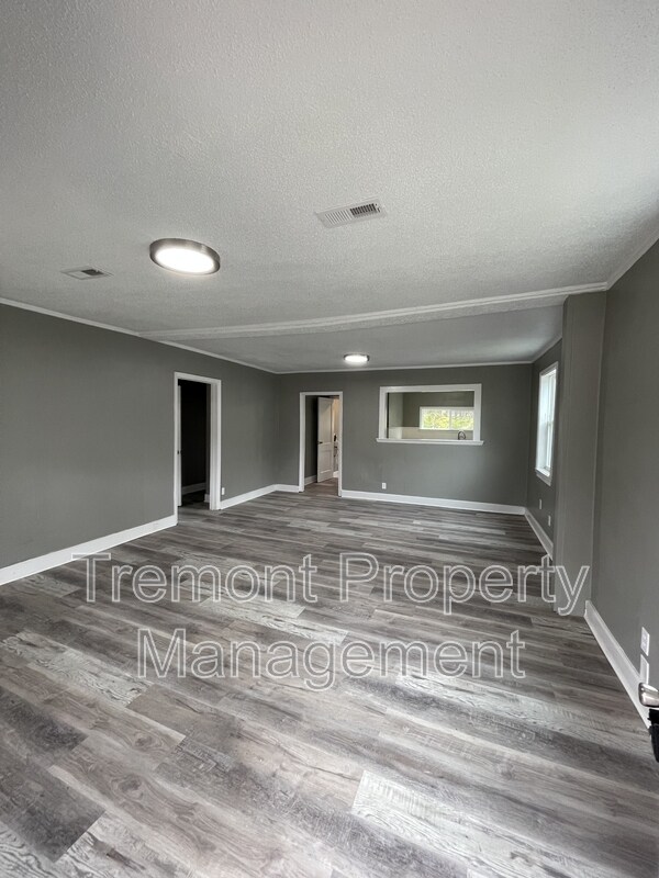 Building Photo - 1710 South Kelley Street