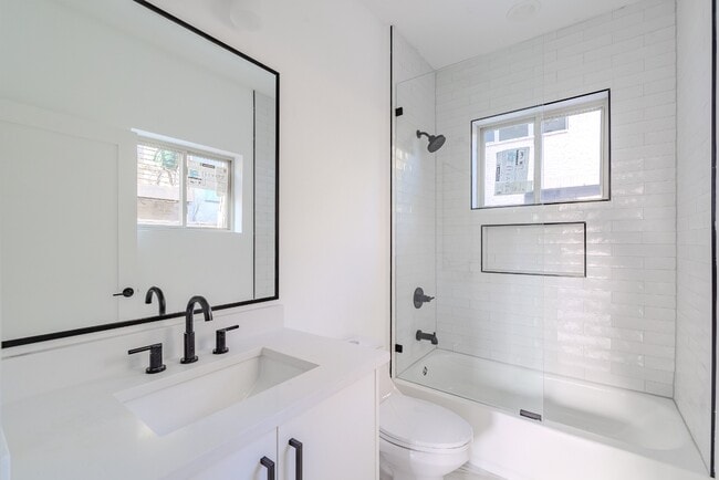 Building Photo - Rooftop Living Steps from Greenville Ave | 3BR/3.5BA Townhome