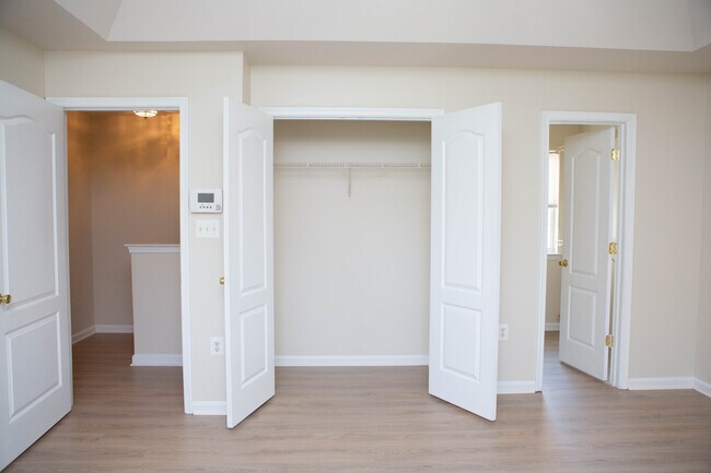 Building Photo - 2829 Forest Run Dr