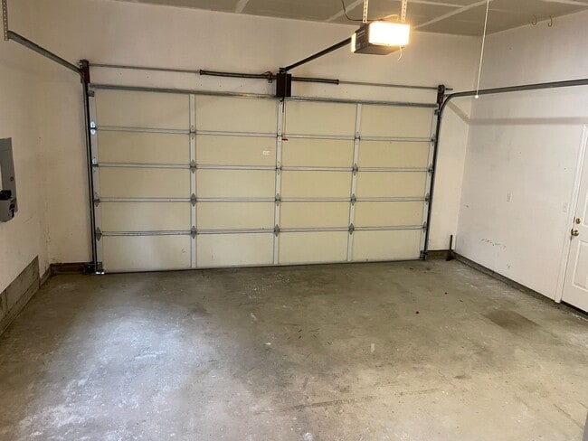 Building Photo - Lovely Home in Holmes Harbor with a Short Term Lease!