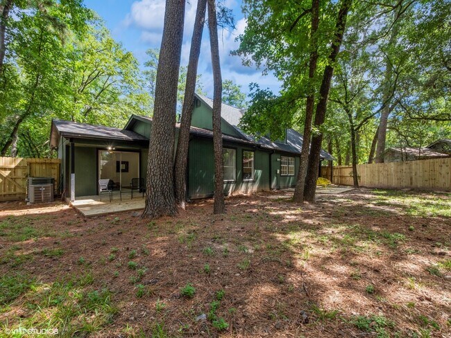 Building Photo - 1320 E Red Cedar Cir
