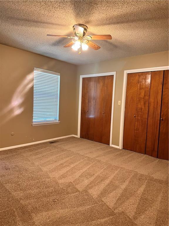 Building Photo - 2566 E Sweetbriar Dr