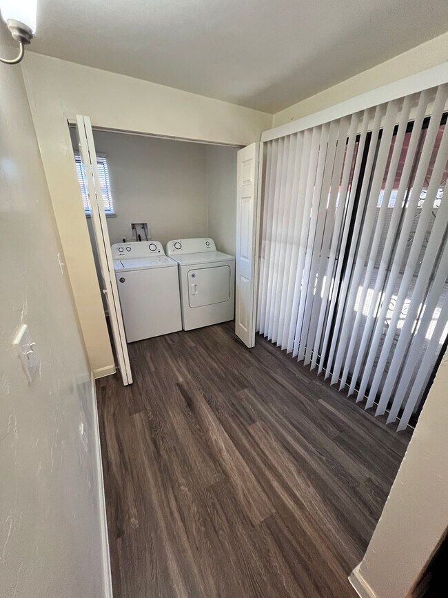 Building Photo - 7130 E 30th St