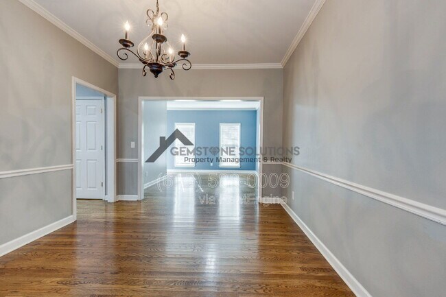 Building Photo - 1035 Watauga Ct