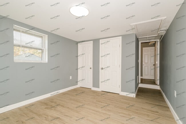 Building Photo - 12036 Krenning Ln