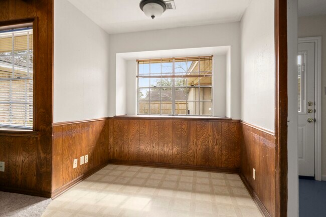Building Photo - 1039 Marcella St
