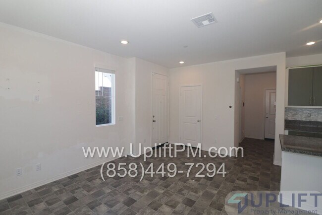 Building Photo - 36351 Elizabeth Ln
