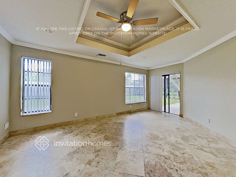 Building Photo - 800 SW 87th Terrace