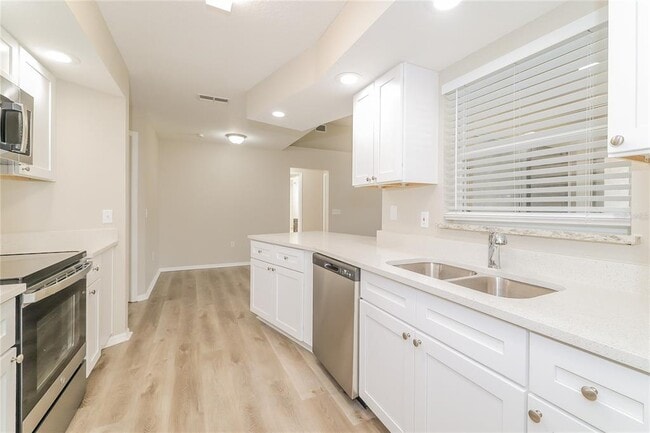 Building Photo - 171 Bergen Cir