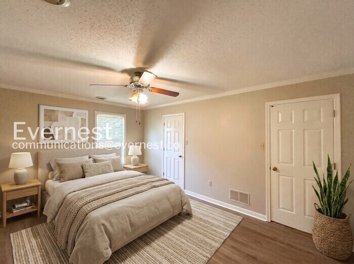 Building Photo - 75 Cottonwood Dr
