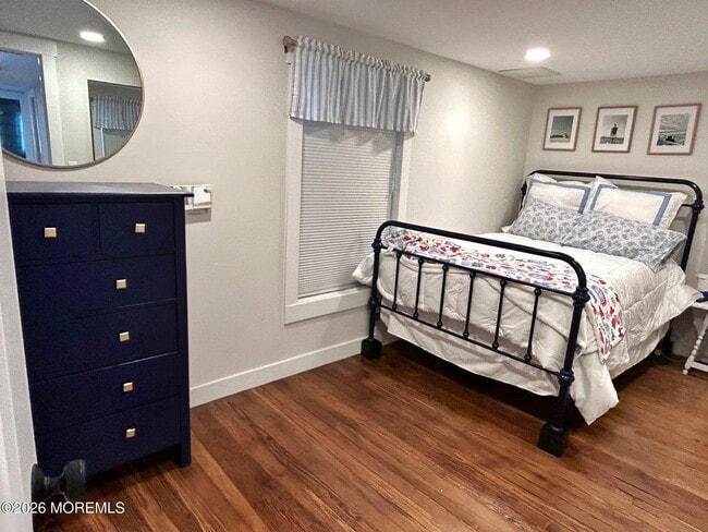 Building Photo - 403 8th Ave