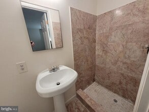 Building Photo - 8636 Sanderling Dr