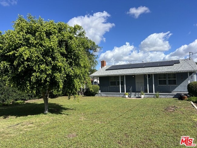 Building Photo - 13429 Cantara St