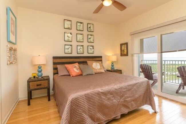 Building Photo - 100 Harbor St