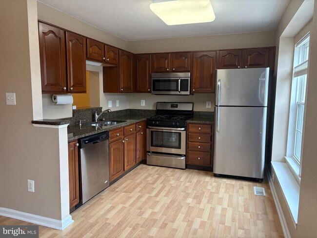 Building Photo - 4806 Turnberry Dr