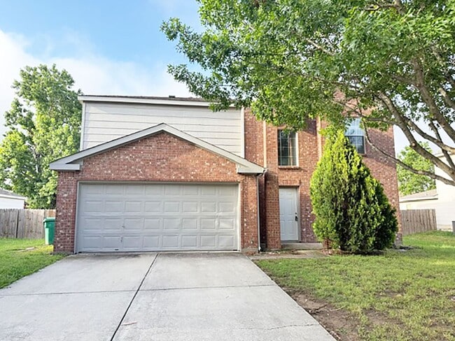 Building Photo - Great 4 Bdrm 2.5 Bath Home in Denton Tx