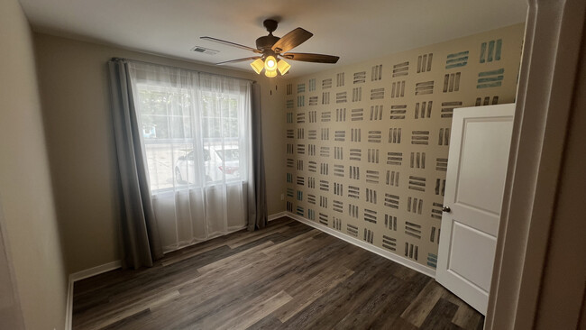 Guest Bedroom - 9105 Beach Dr SW