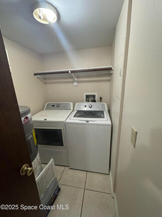 Building Photo - 2753 Patty Ln