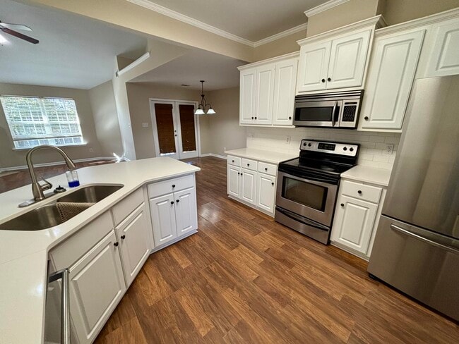 Building Photo - 4477 Country Glen Cir