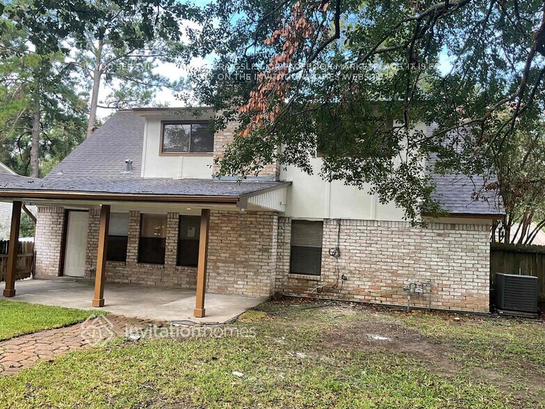 Building Photo - 4018 Pecan Knoll Dr