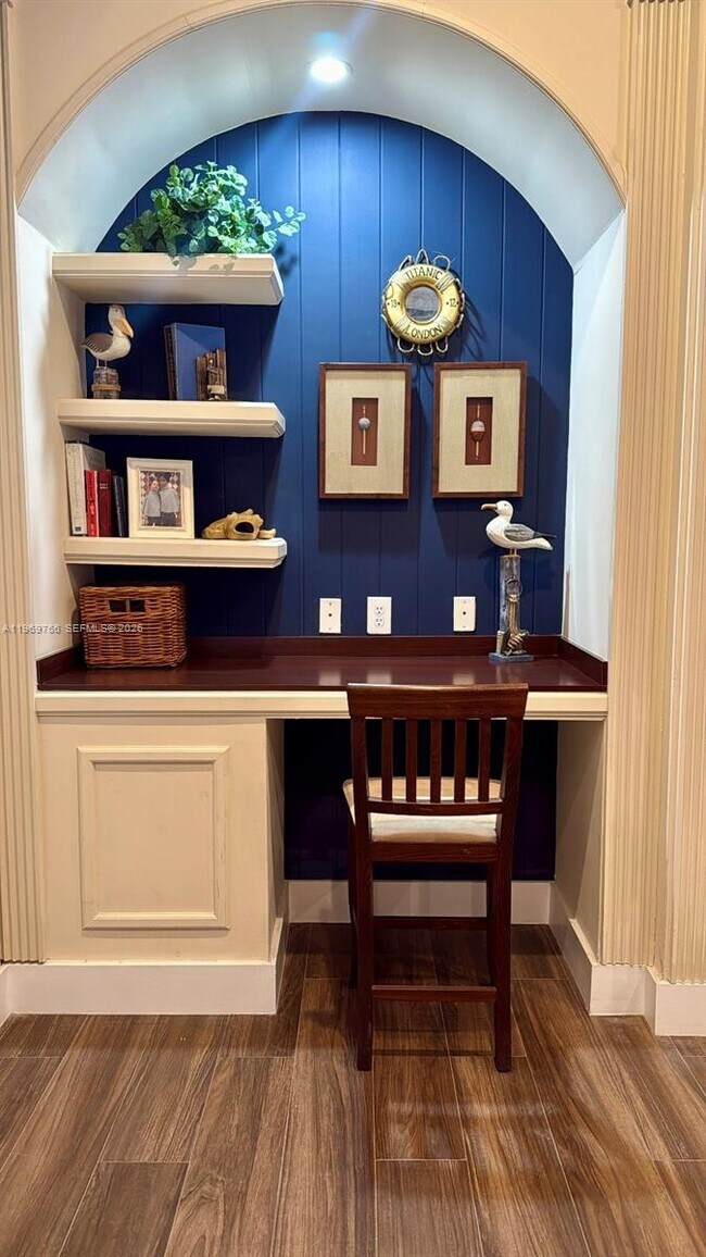 Building Photo - 6831 SW 44th St