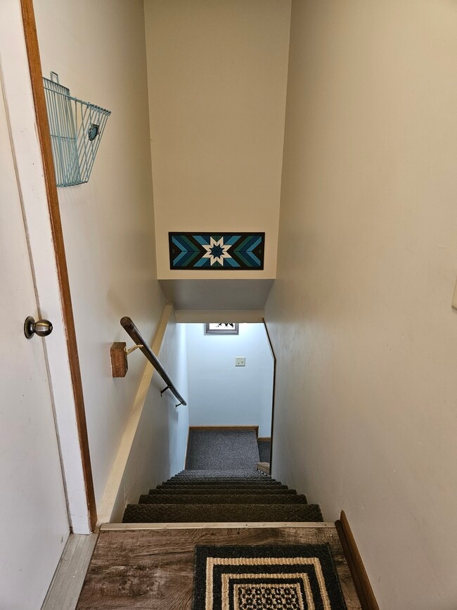 Building Photo - 216 Union St NE