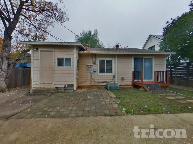 Building Photo - 904 Bidwell St