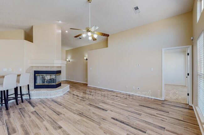 Building Photo - 5551 Rabadi Castle Ave NW