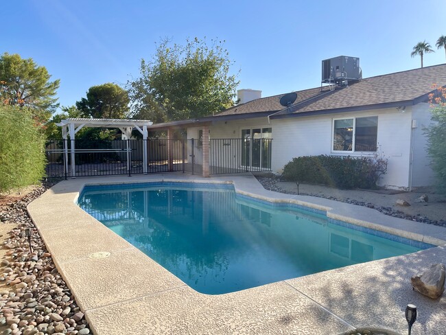 pool - 12607 N 35th St