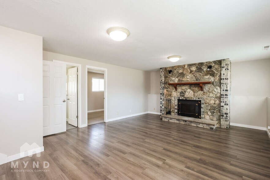 Building Photo - 3907 W 8010 S