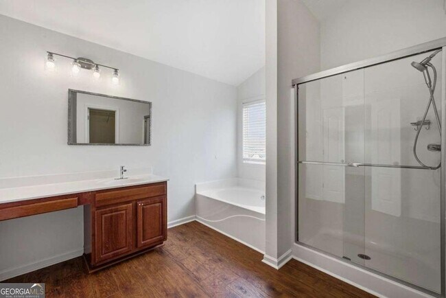 Building Photo - 6425 White Walnut Way