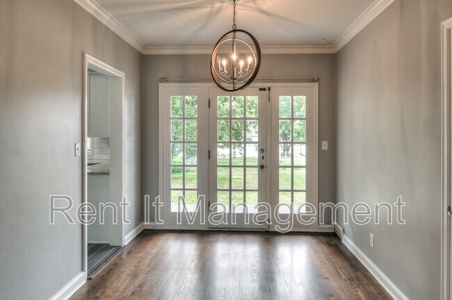 Building Photo - 6029 Poppleton Ave