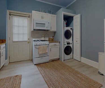 Building Photo - 5107 Roland Ave
