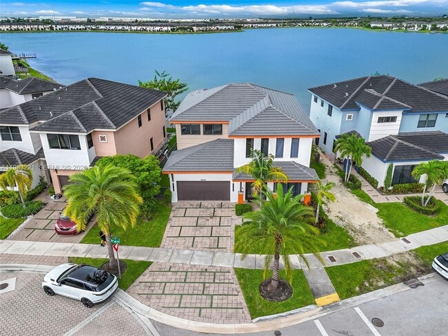 Building Photo - 15540 NW 88th Ave